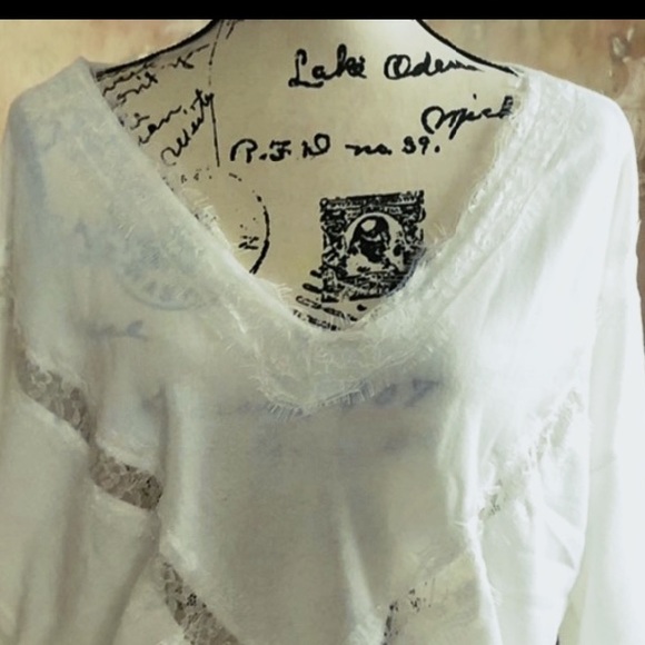 M AVAILABLE IVORY SLOUCHY V NECK IVORY PULLOVER - Picture 5 of 5